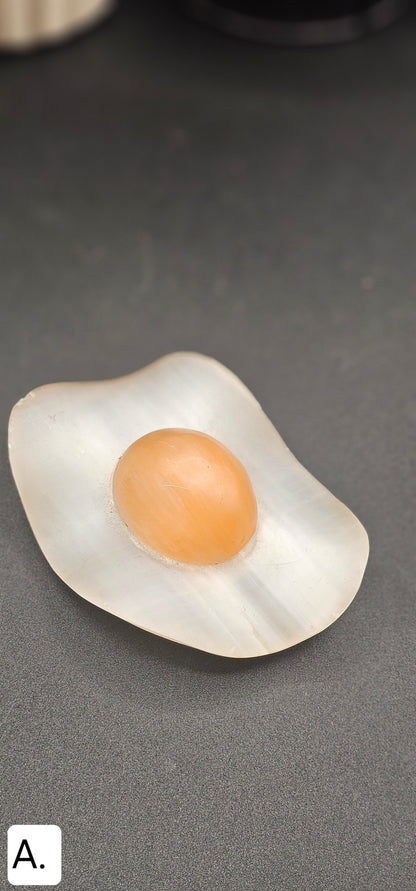 Selenite Fried Egg