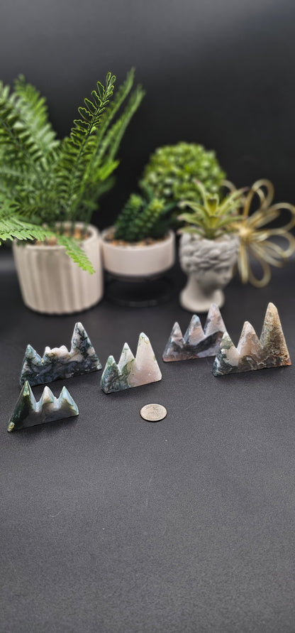 Moss Agate Mountain