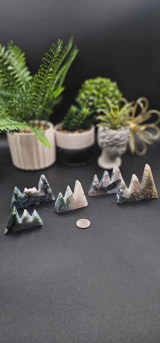 Moss Agate Mountain