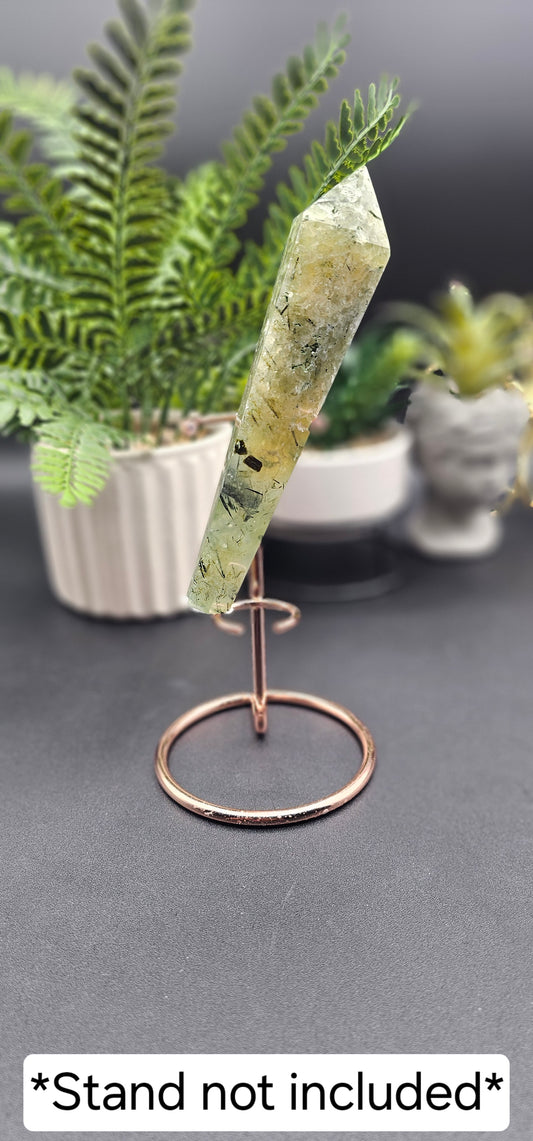 Prehnite with Epidote Wand